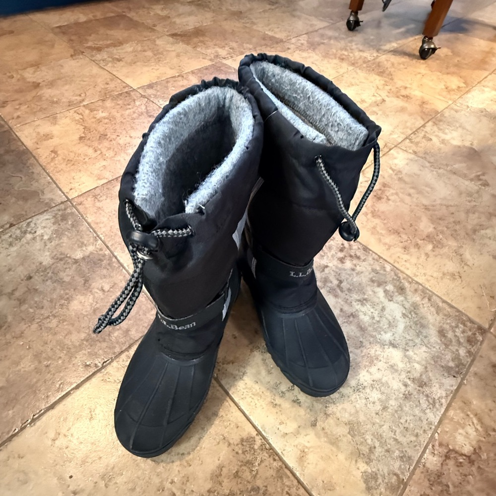L.L. Bean Kids Black Snow Boots Northwood